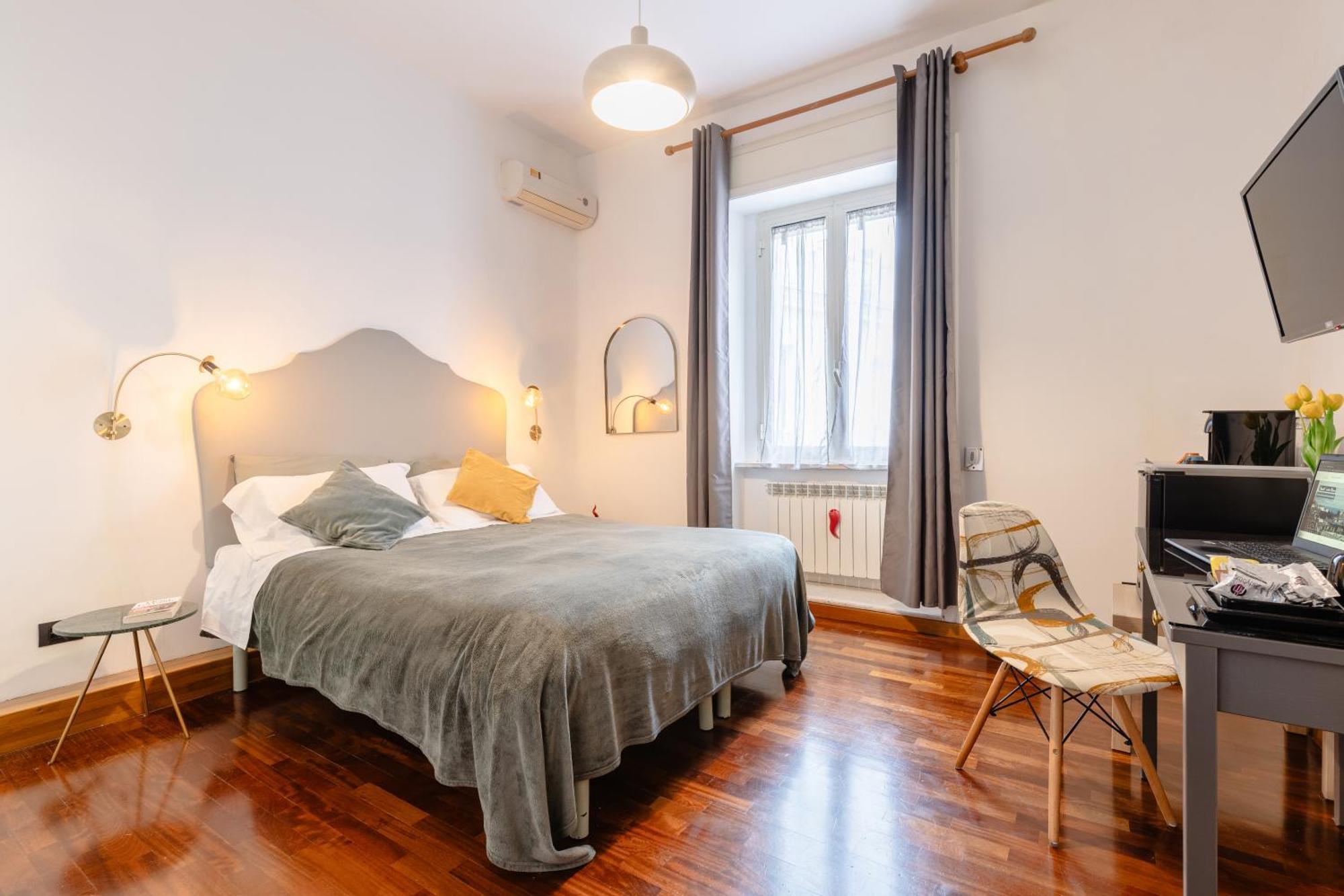 Napolicentro Mare - Sea View Rooms & Suites Exterior photo